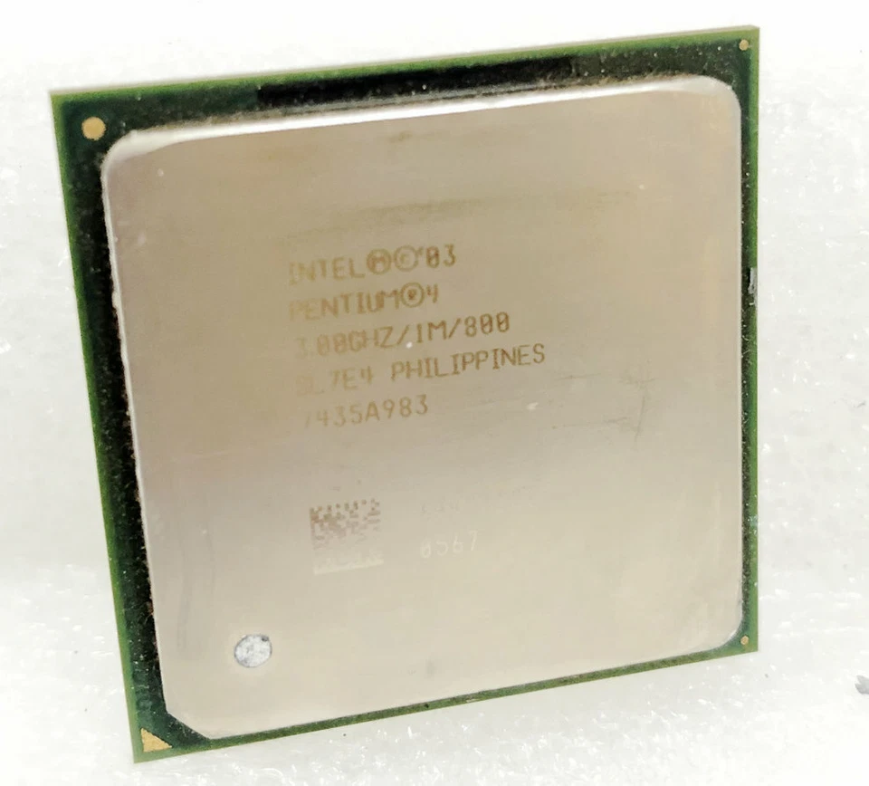 Pentium 4 3.0GHZ HT Socket 478 CPU 3.0/1M/800 SL7E4 - Image 4 of 4