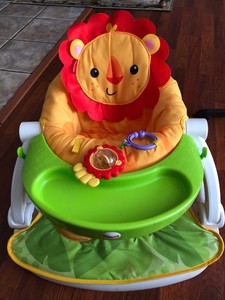 sit me up floor seat with tray