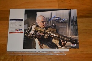 Matt Damon Autographed "Elysium" 8x10 Photo PSA/DNA COA 
