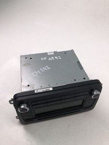 DE2892 VW Passat 2007 CD Radio Steuerung 1K0035186P [PIN/Code Nicht Enthalten]
