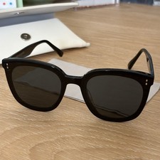 GENTLE MONSTER Rosy 01 Sunglasses Black Frame Tinted Lenses