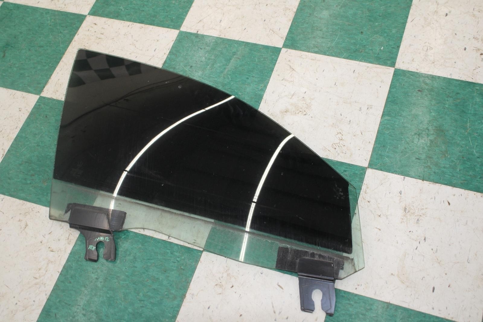 14-22 MASERATI GHIBLI *TINTED* Passenger Right RH RF Front Door Window Glass OEM
