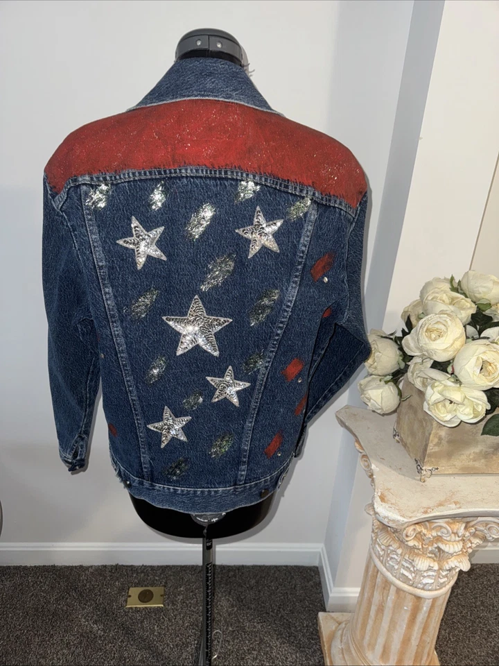 De Colección Wrangler Personalizada Jean Denim Chaqueta Etiqueta Roja BeJewed Embellecida Mujeres M Foto 2 de 4