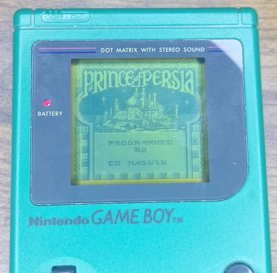 Sistema de consola portátil Nintendo Gameboy original verde DMG-01 Play It Loud Foto 2 de 4