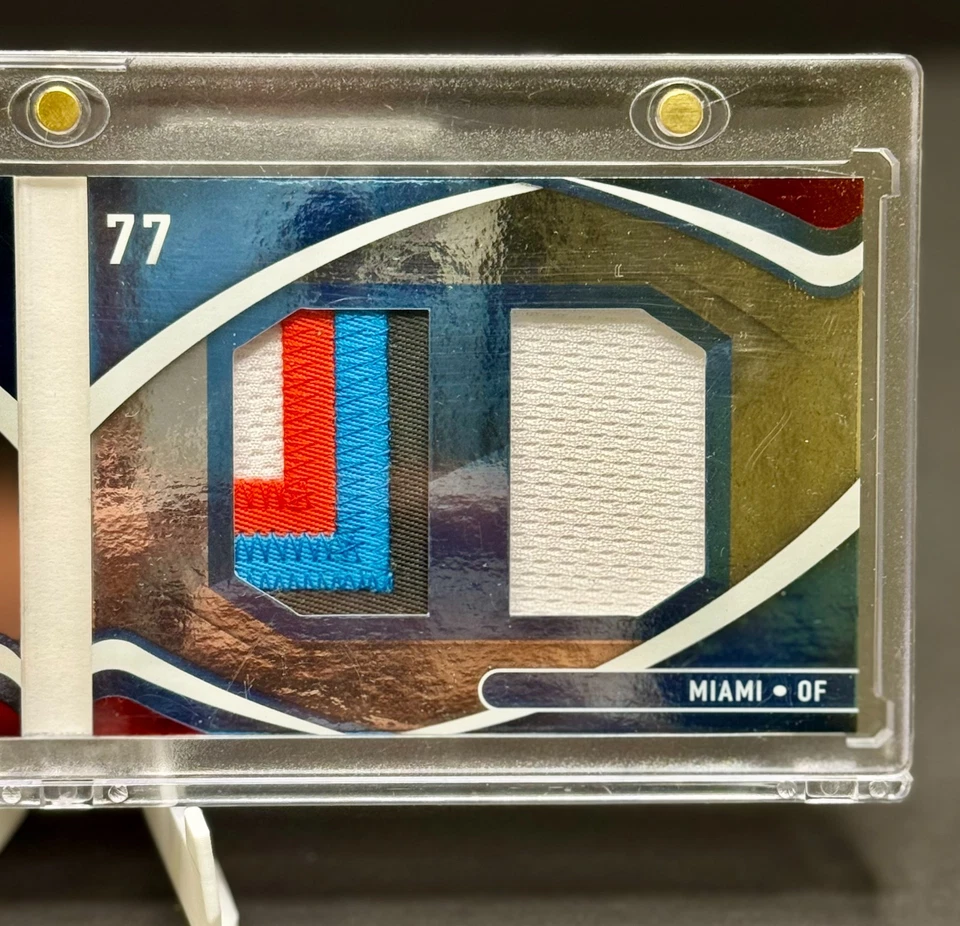 2022 Panini Absolute Bryan De La Cruz Material Booklet Signatures/35 RC#151 JSCA - Image 3 of 4