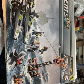 Sealed LEGO Agents: Speedboat Rescue (8633) Shelf Wear Eg79