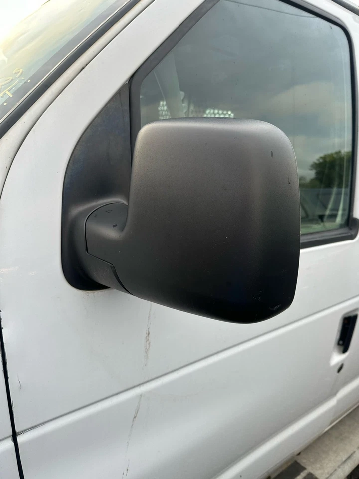 Espejo retrovisor de puerta izquierdo usado se adapta a: Ford E250 2013 furgoneta eléctrica montado en vela pedestal spott Foto 2 de 4