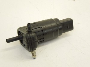 VW Golf 1J Mk4 Waschwasserpumpe für Frontscheibe und Heckscheibe 1K6955651