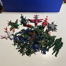 100 PC Army Men Toy Soldiers Military  Police Figures  Air Vehicle Lot