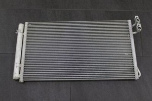 BMW 1er E81 3er E90 X1 E84 Z4 E89 Kondensator 9229021 Klimakondensator Trockner