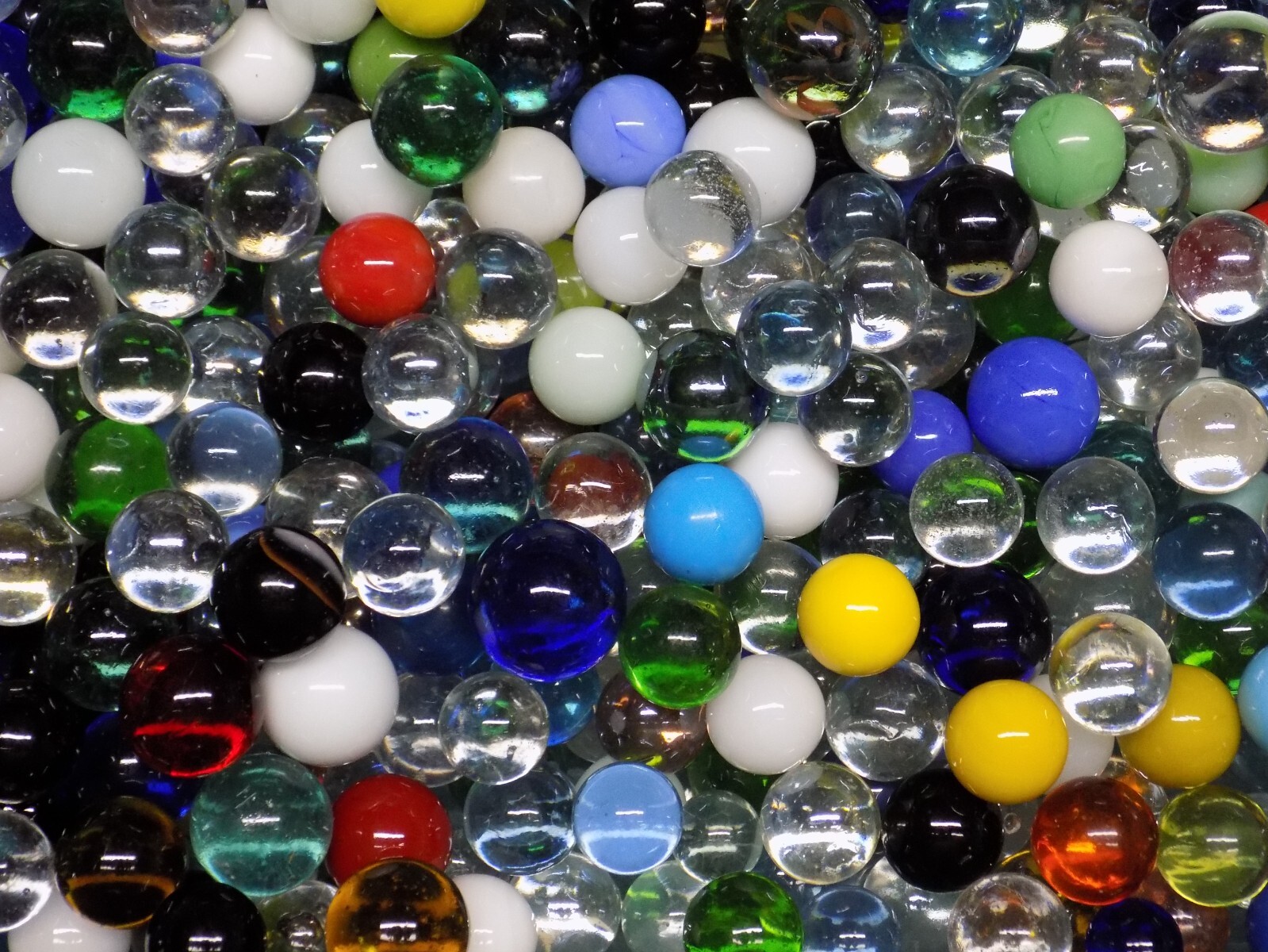 Mixed Lot 65 Assorted Colorful Glass Marbles Aquarium Decor Play Crafts