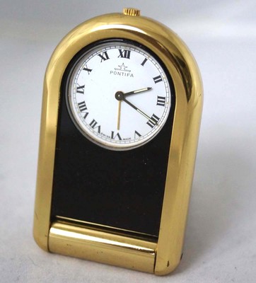 PENDULETTE DE VOYAGE NOIRE ET DORÉE PONTIFA AVEC ALARME