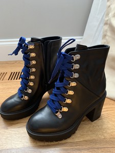steve madden royce leather booties
