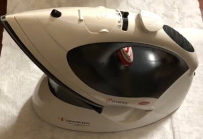 SMARTEK CORD-CORDLESS STEAM IRON