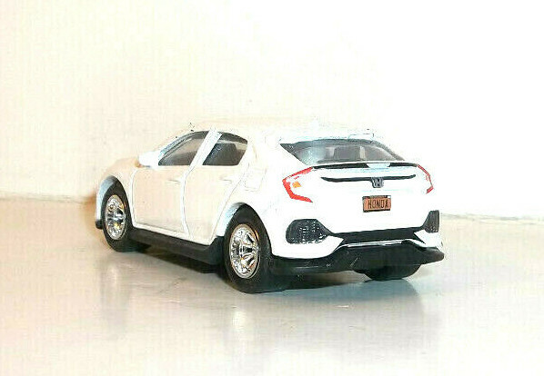 LOOSE 2022 MATCHBOX 1:64 WHITE '17 HONDA CIVIC HATCHBACK WHEEL
