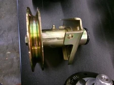 STENS 285-922 SPINDLE ASSEMBLY FITS  JOHN DEERE AM124511