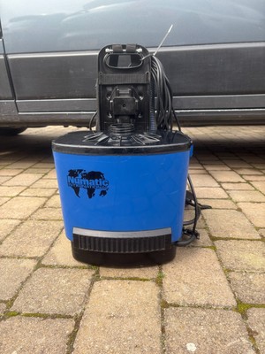 Numatic RSV130 STAUBSAUGER Rucksack Staubsauger Maschine REFURBISHED Blau