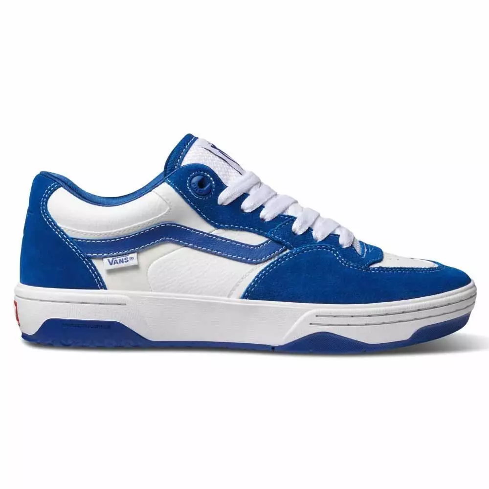Vans signature deals skate shoes