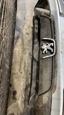 Calandre Peugeot 406
