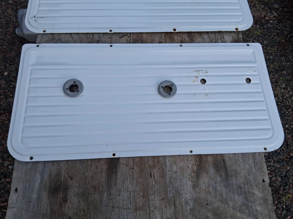 72-95 Chevy / Van G10 G20 G30? Paneles de puerta laterales de pasajero y conductor de metal blanco Foto 2 de 4