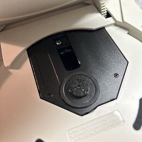 Sega Dreamcast Console Only - HKT-3020 - LASER PROBLEMS     TURNS ON     *READ*!