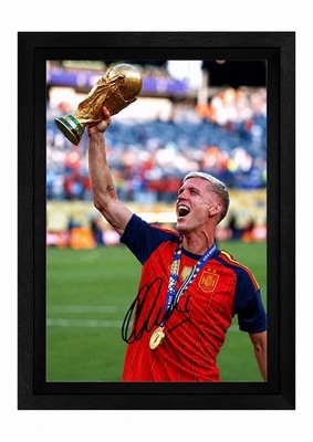 Dani Olmo signed Autogramm FOTODRUCK 6x4/A4/ gerahmt Spanien WM Sieger 26