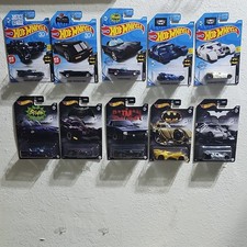 Hot Wheels Batmobile 1:64 Diecast Car Set Batman Series Justice League Unopened