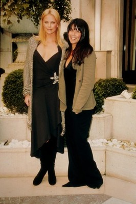 Dia Charlize Theron, Patty Jenkins - Paris 29.03.2004 Slide 35mm L20-20-5-1