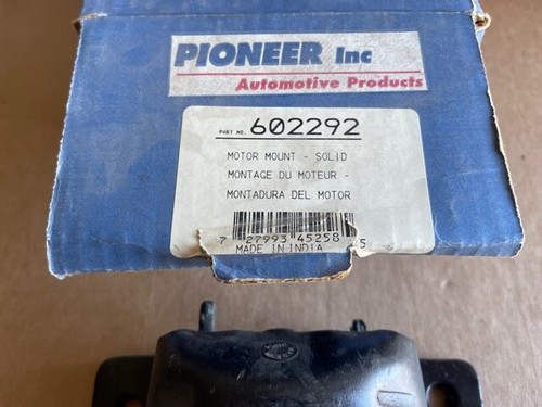NEW Chevrolet G30,P30,C20 Suburban Camaro GMC G2500 Front Right Engine Mount - Bild 2 von 3