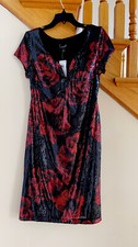 Women  s Formal Dress Connected Apparel Size 8 Floral Allover Sequined Black Red