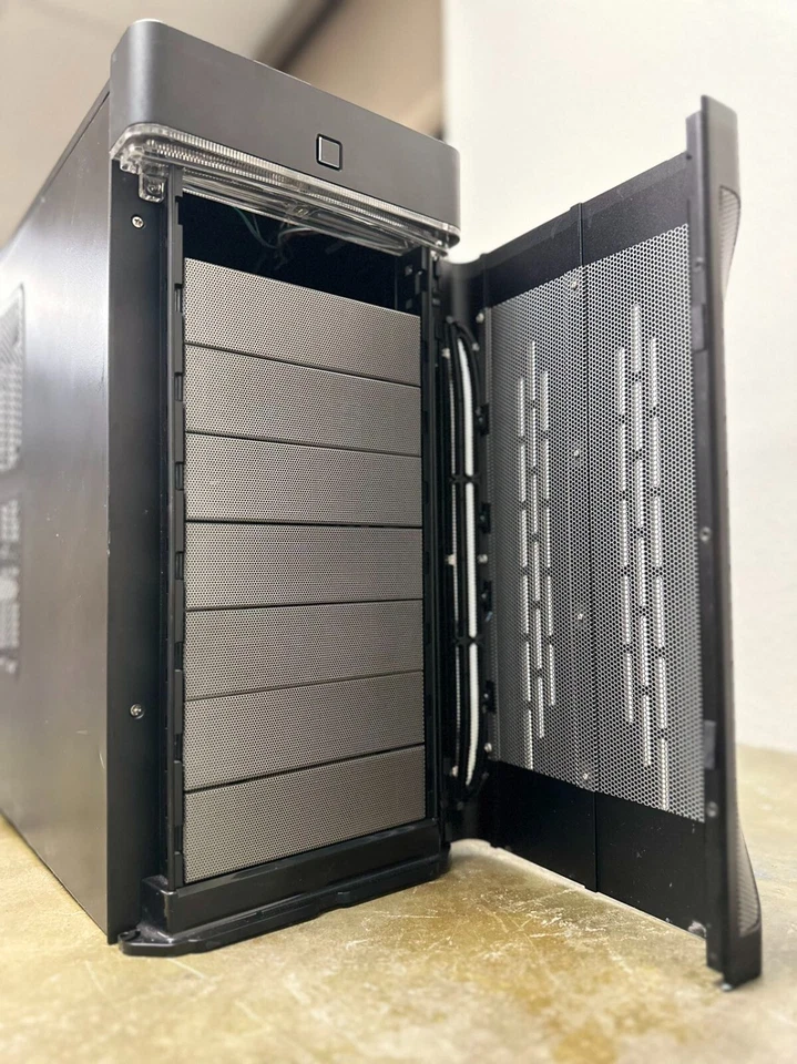 Falcon Northwest Talon ATX Tower Gaming/Server PC Case  8x 5.25" bays with FAN - Image 2 of 4