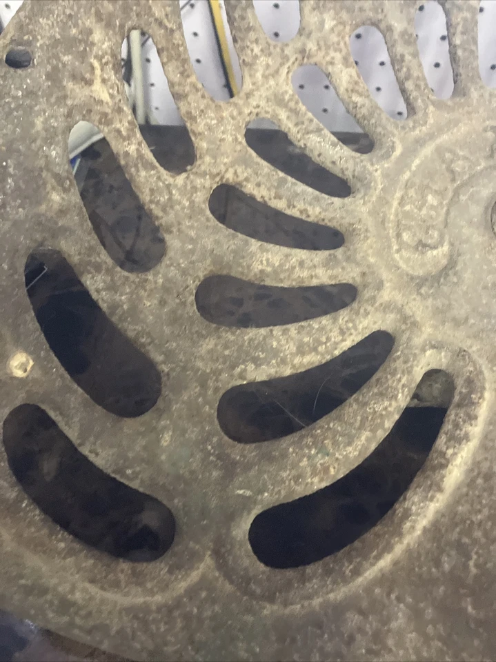 IMPLEMENTO DE GRANJA DE HIERRO FUNDIDO/ASIENTO DE TRACTOR Champion de colección. AD Foto 3 de 4