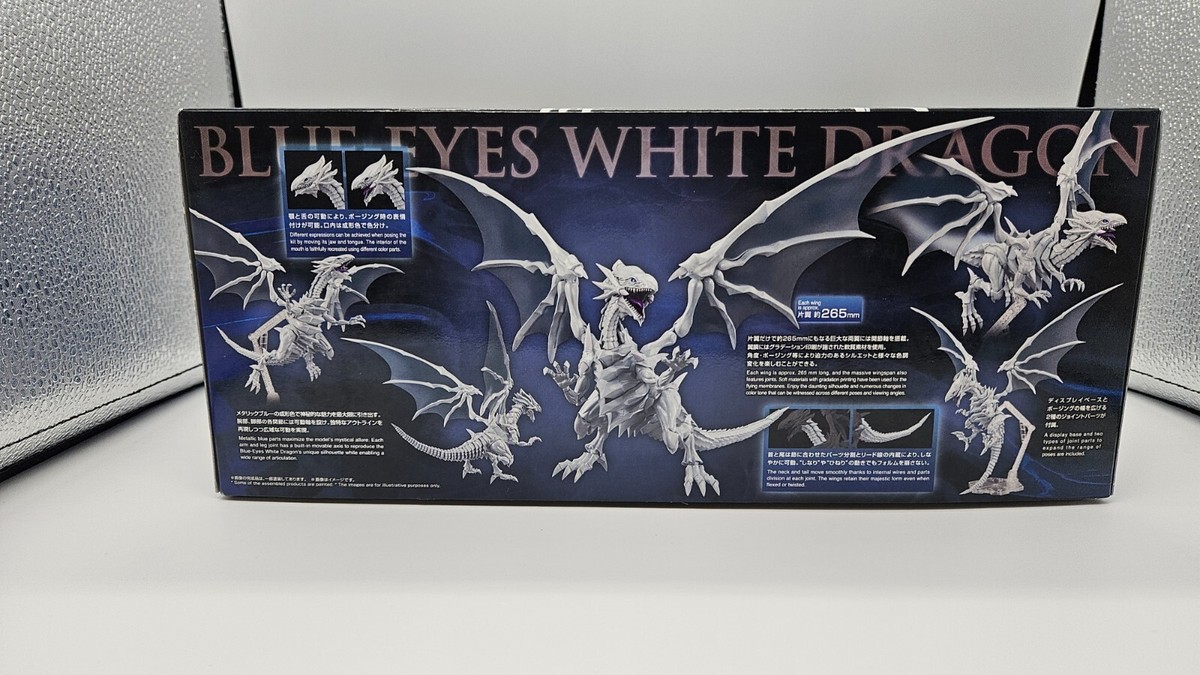Bandai Namco Blue-Eyes White Dragon Yu-Gi-Oh! Plastic Model Kit