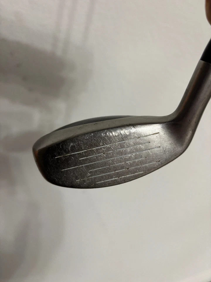 Taylormade Rescue Mid 19' Degree - 3 Hybrid wood - Stiff Flex - Image 3 of 4