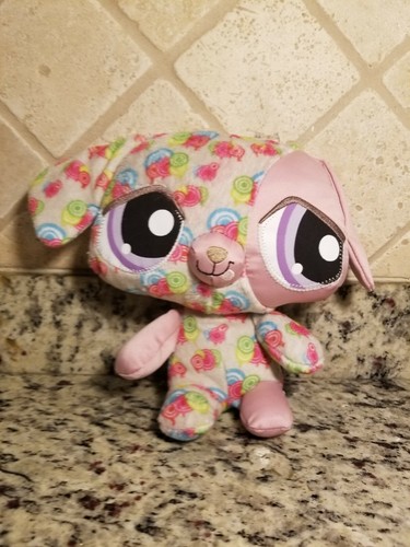 Littlest Pet Shop Happiest Dog Purple Eyes Plush - Picture 1 of 5