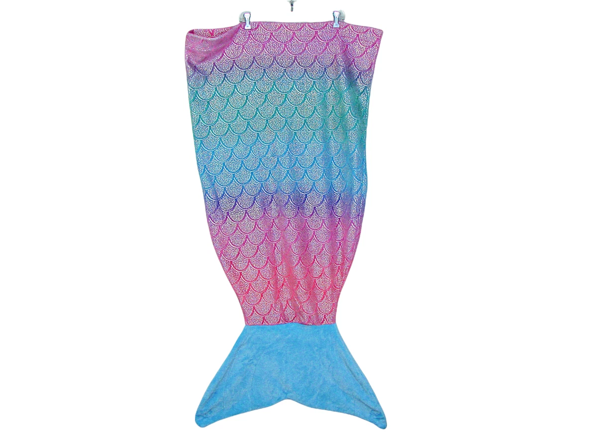 Justice Girls Mermaid Snuggie Gorgeous Ombre Aqua and Pink Sequin Blanket One Sz