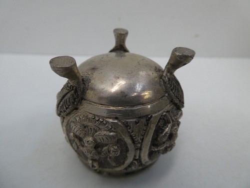 SMALL INDIAN ASIAN SILVER REPOUSSE SHIVA DEITY ICON FOOTED BOWL DISH - Picture 5 of 8