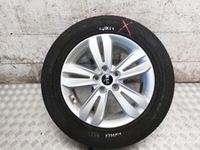 KIA SPORTAGE MK4 17" INCH ALLOY WHEEL WITH TYRE DAMAGED TYRE