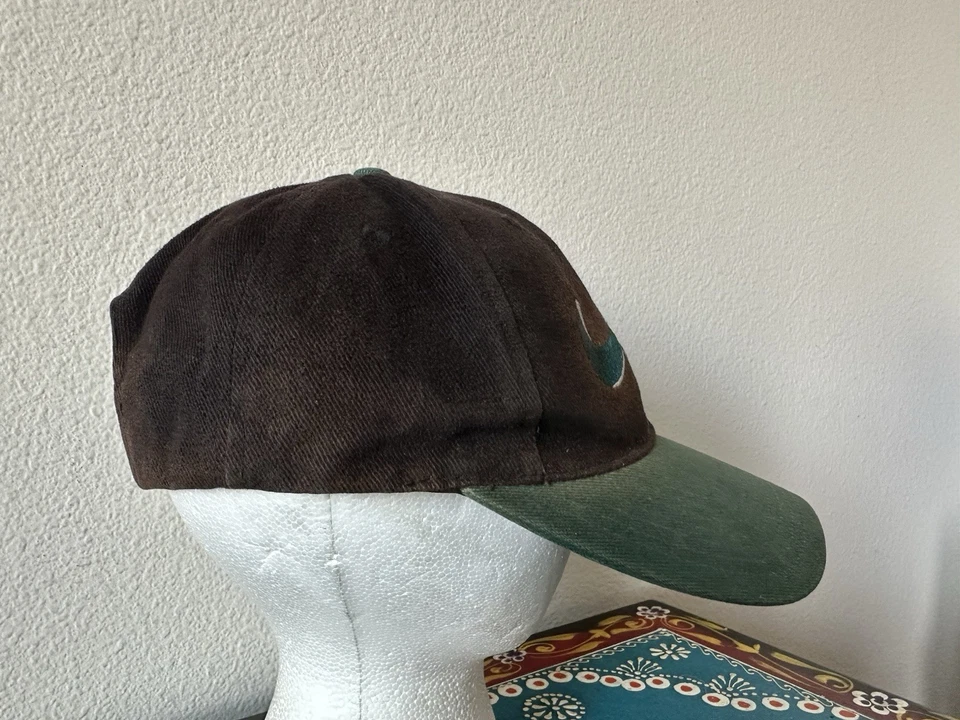 Vintage 90s Nike Swoosh Forest Green Black Snapback Hat Cap RARE Made In Taiwan - Image 4 of 4