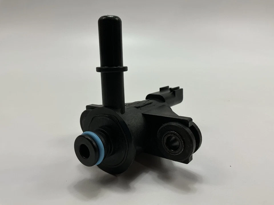 Actuador de bloqueo de puerta levadiza Dorman 746-854 para Kia Sportage 2005-2010 con llave Foto 3 de 4