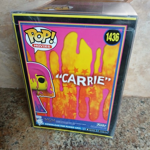 Funko POP 1436 Carrie Bloody Black Light mit Protector Limited Edition Exclusive - Bild 3 von 7