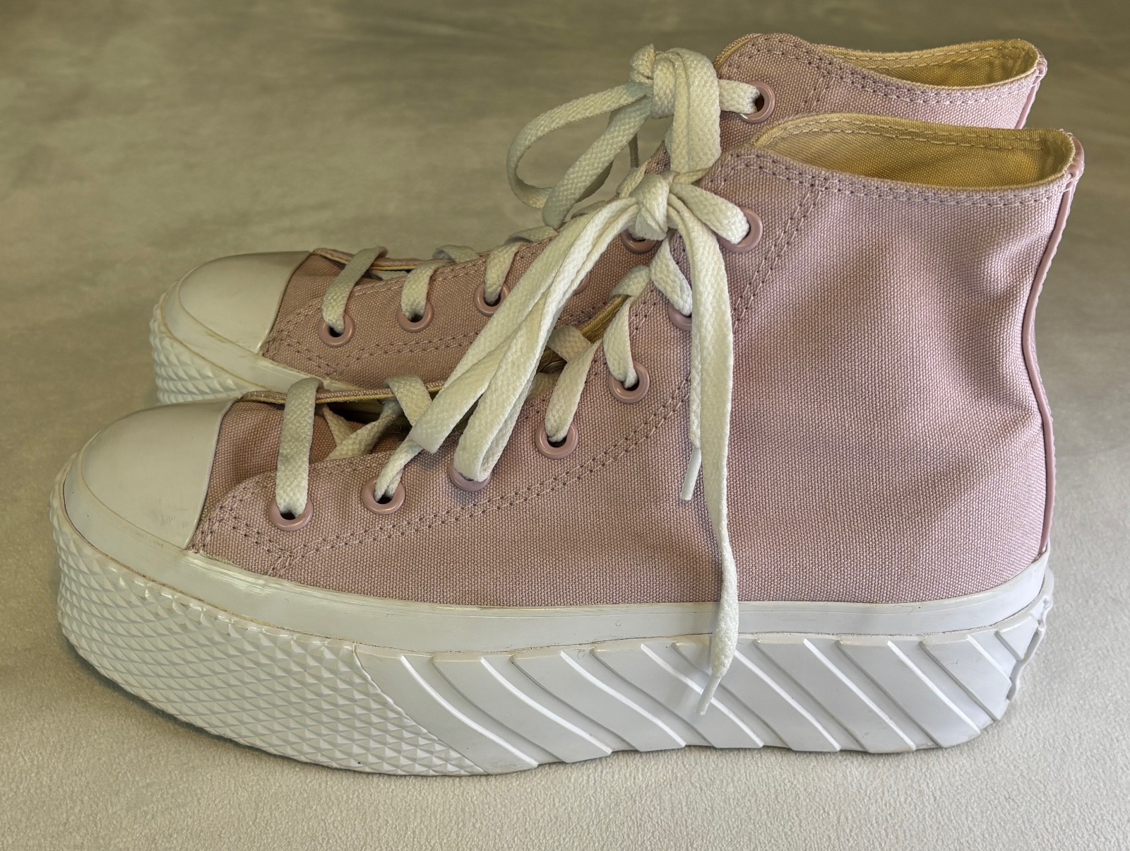 Converse Chuck Taylor All Star Women's Size 8 Shoes Lift 2X High Pink Sneakers thumbnail 2