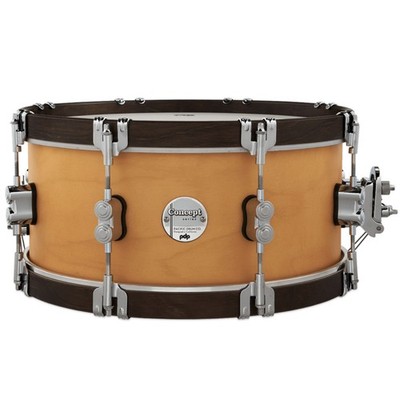 PDP Concept Classic Snare 14''x6,5'' Natural / Walnut Hoops