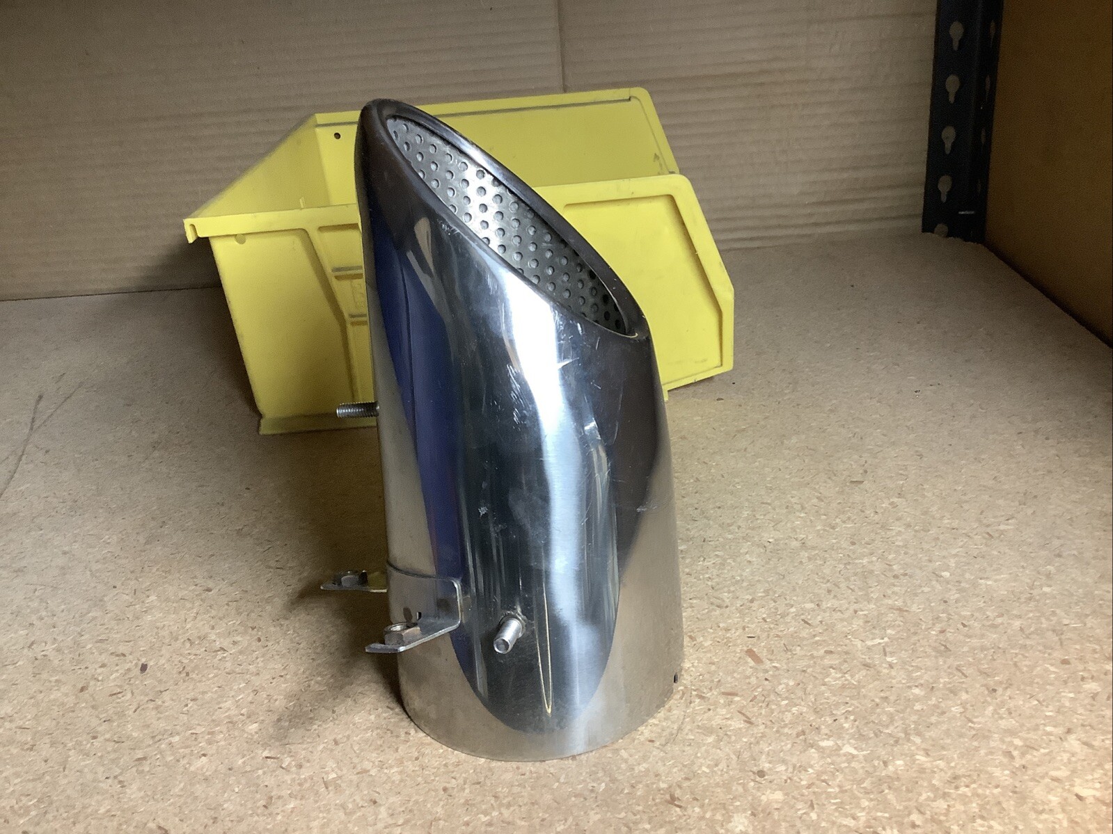 ASTON MARTIN DB11 MUFFLER TIP TAIL PIPE 2017 2018 2019 2020 2021 HY53-5K238-CB