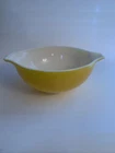 Pyrex Yellow Cinderella Nesting Mixing Bowl 443 Vtg 2 1/2 QT