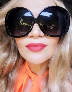 huge round sunglasses