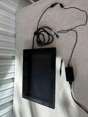 Wacom Cintiq 21UX DTK-2100 Graphics Monitor with Digital Pen Wacom Cintiq 21UX DTK-2100 Graphics Monitor with Digital Pen