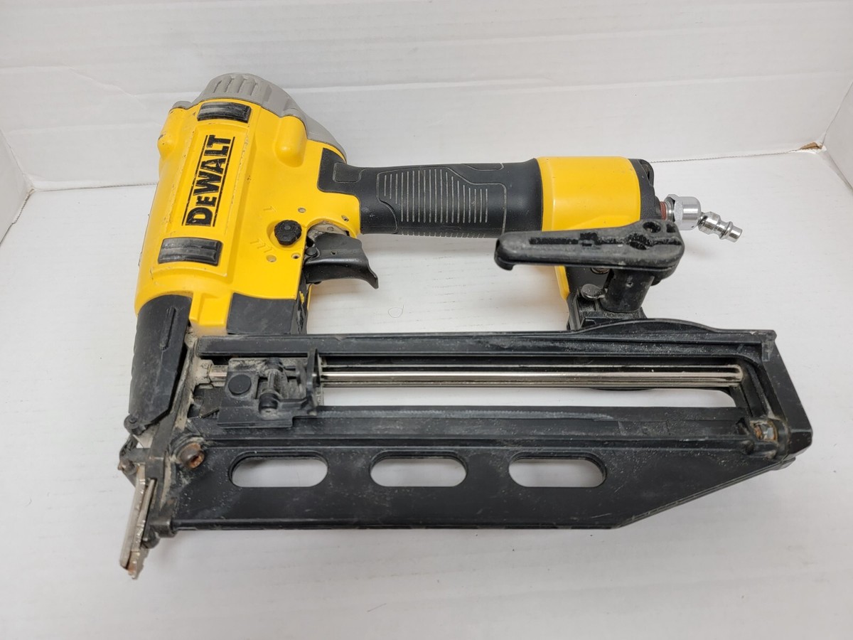 DeWalt DWFP71917 Pneumatic 16ga Finish Nailer
