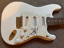 AEROSMITH STEVEN TYLER SIGNED AUTOGRAPH  AUTOGRAPHED GUITAR w/BECKETT COA BAS 