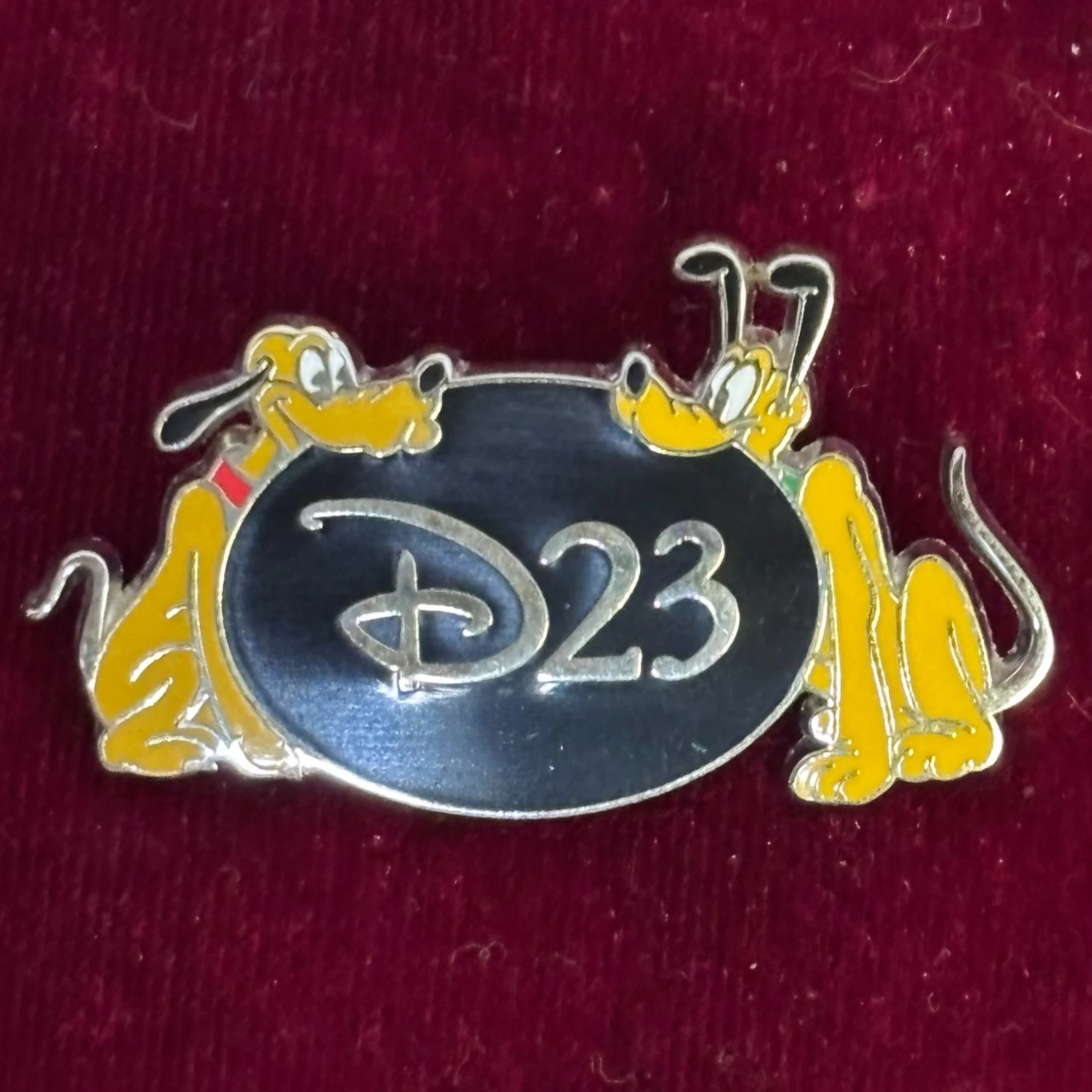 Disney Pin D23 Pluto Then & Now 2010 Movie Rewards Insiders Limted to 4000.